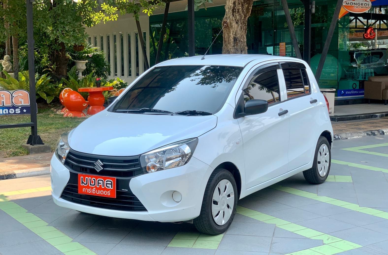 Suzuki Celerio ปี 2015 สีขาว