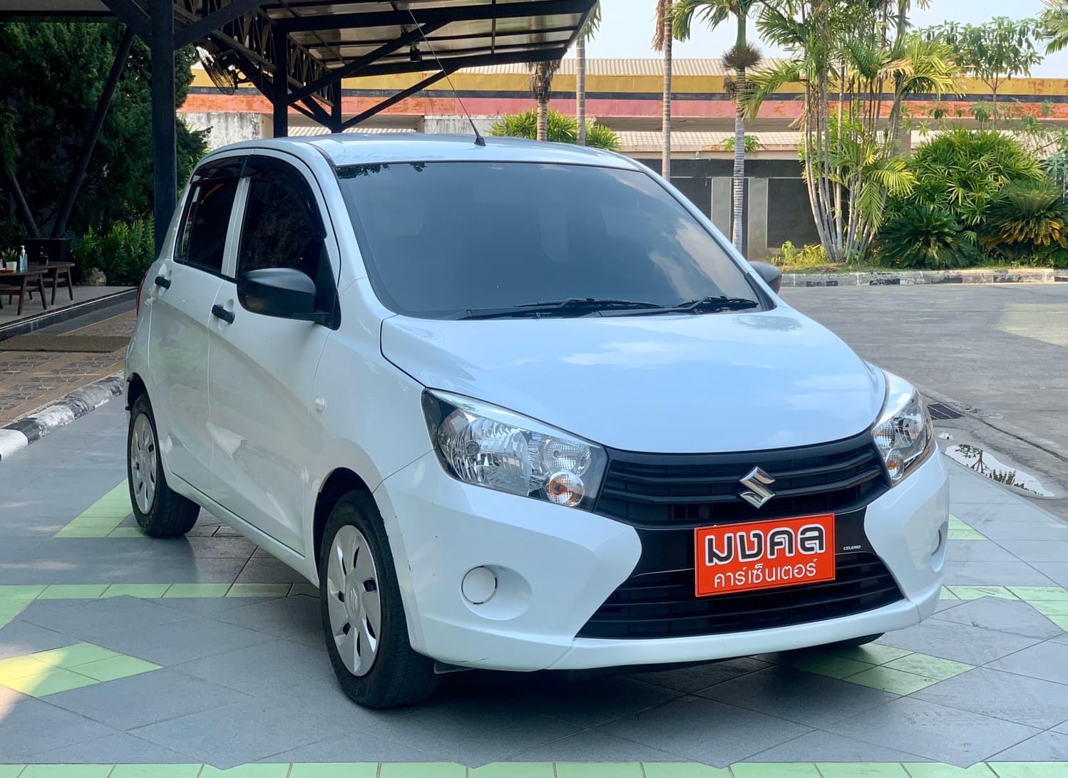 Suzuki Celerio ปี 2015 สีขาว