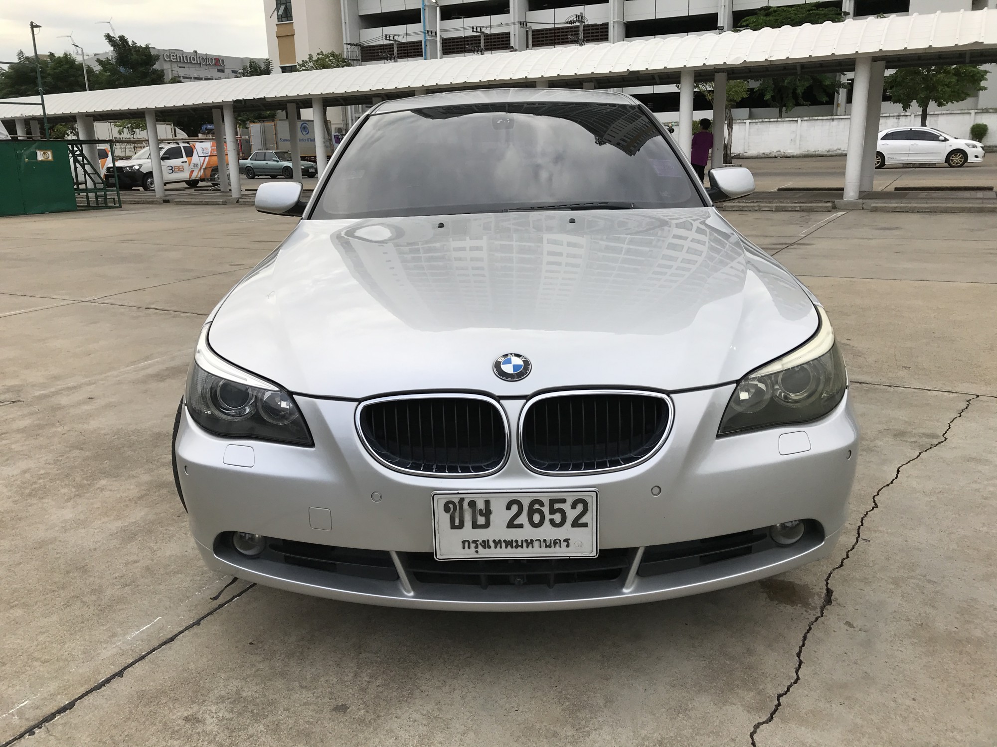 BMW 5 Series Gen5 E60 520i ปี 2004 สีเทา (รูปที่ 2)