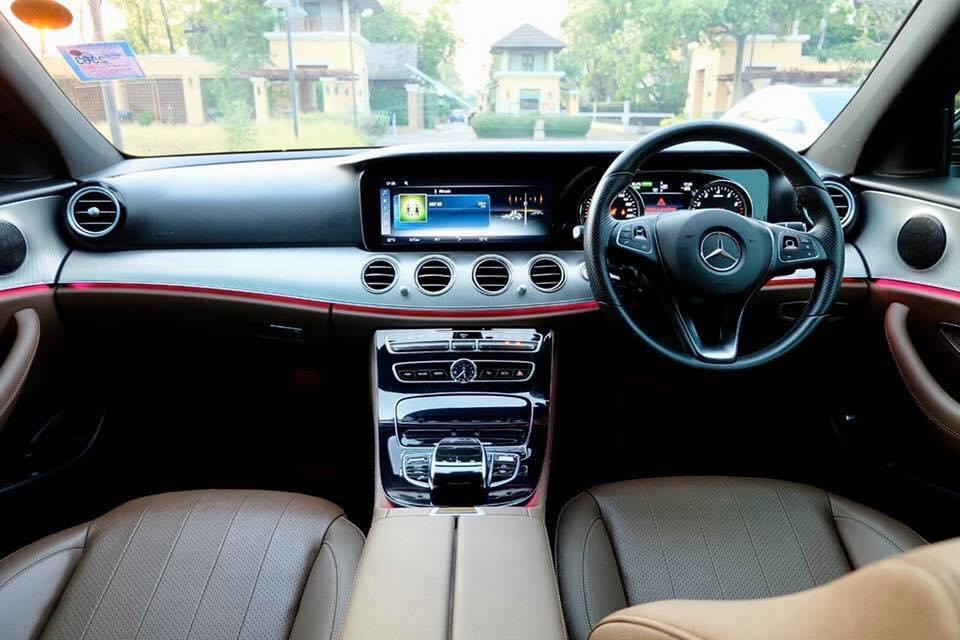 Mercedes-Benz E-Class W213 E350 ปี 2017 สีดำ (รูปที่ 11)