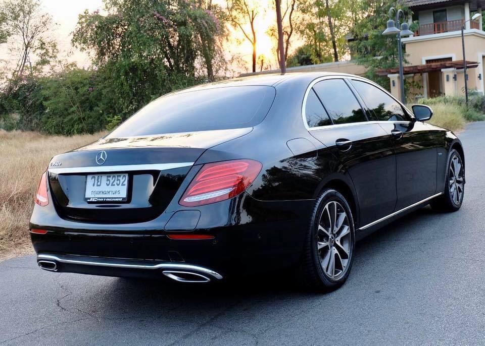 Mercedes-Benz E-Class W213 E350 ปี 2017 สีดำ