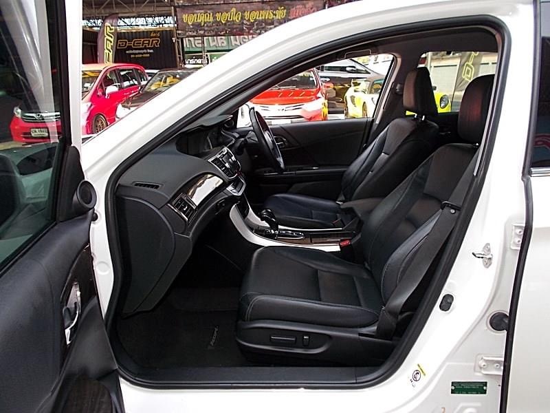 Honda Accord ปี 2013 สีขาว (รูปที่ 6)