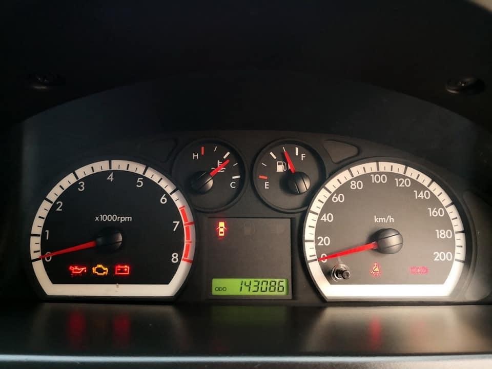 Chevrolet Aveo ปี 2011 สีเทา (รูปที่ 10)