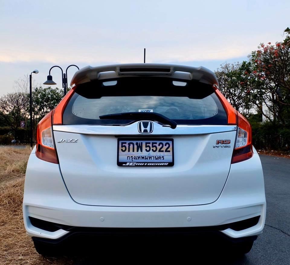 Honda Jazz GK ปี 2018 สีขาว (รูปที่ 6)