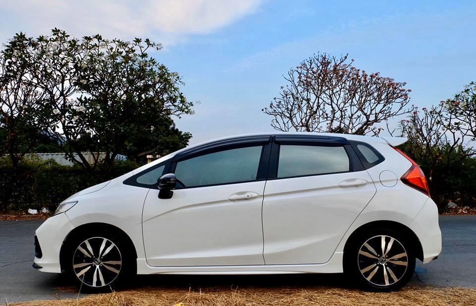 Honda Jazz GK ปี 2018 สีขาว (รูปที่ 8)