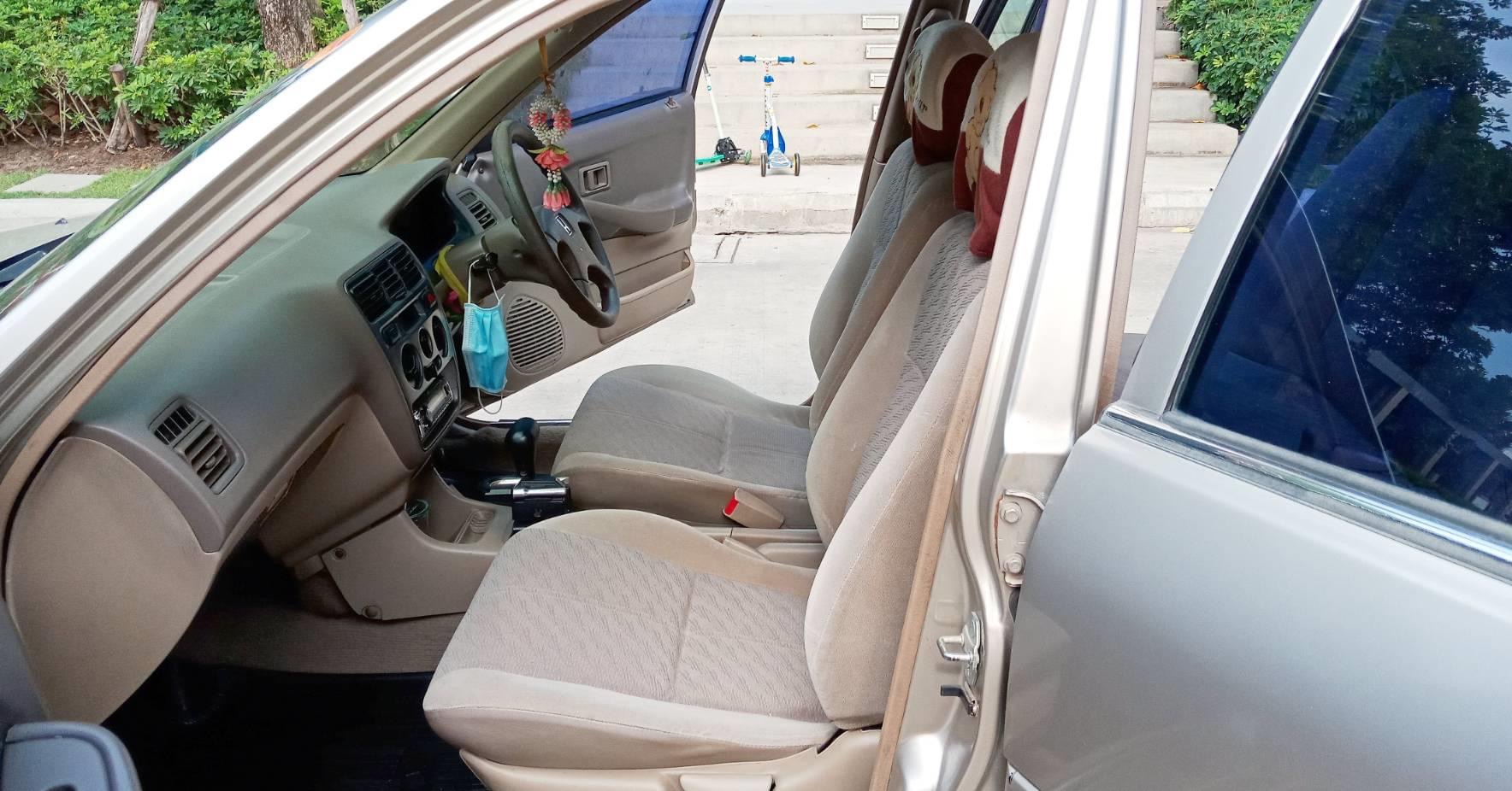 Honda City Type-Z ปี 2002 สีทอง (รูปที่ 5)