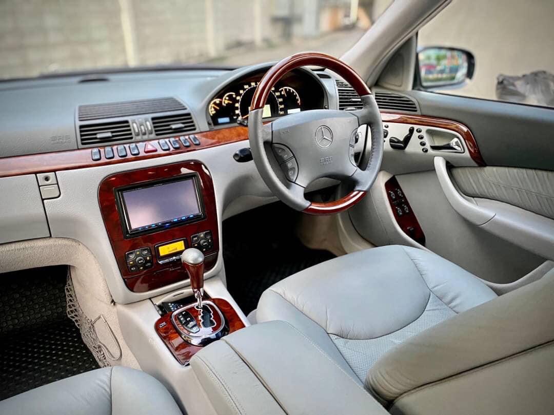 Mercedes-Benz S-Class W220 S280 ปี 2001 สีดำ (รูปที่ 4)