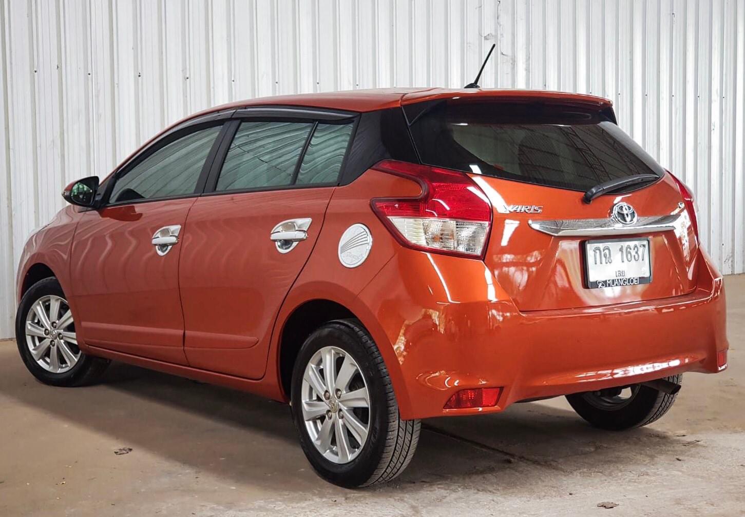 Toyota Yaris ปี 2017 สีส้ม (รูปที่ 6)