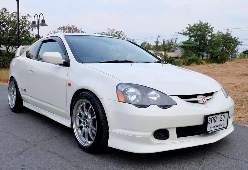 Honda Integra DC5 สีขาว