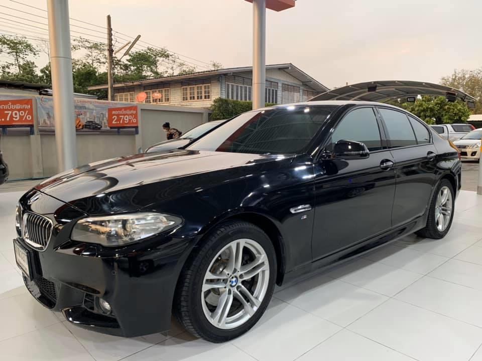 BMW 5 Series F10 520d ปี 2016 สีดำ (รูปที่ 2)