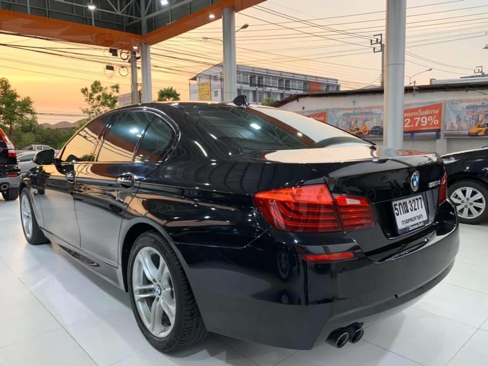 BMW 5 Series F10 520d ปี 2016 สีดำ (รูปที่ 4)