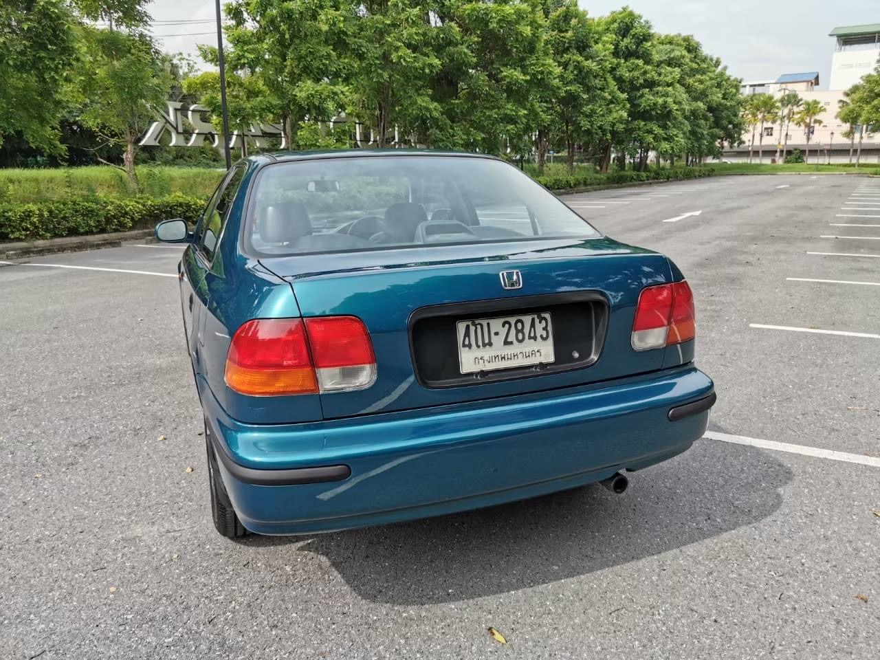 Honda Civic EK โฉม 4 ประตู ปี 1997 สีเขียว (รูปที่ 12)