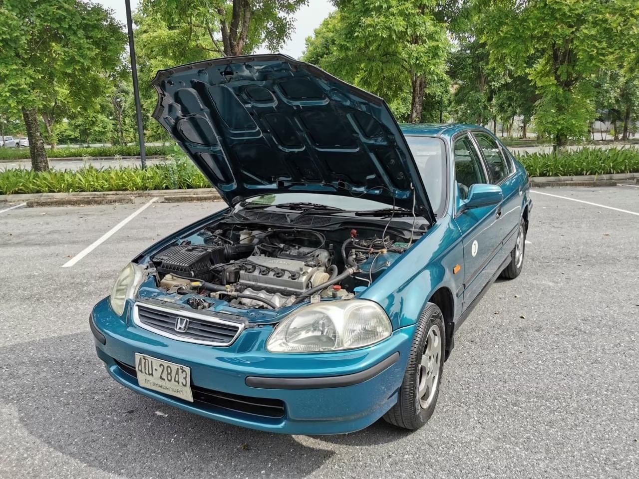 Honda Civic EK โฉม 4 ประตู ปี 1997 สีเขียว (รูปที่ 4)