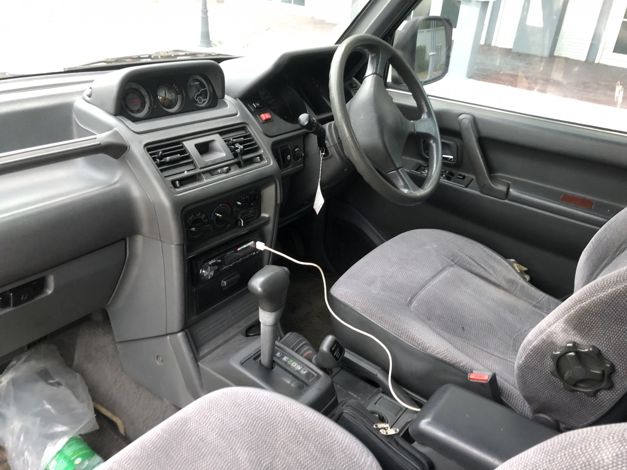 Mitsubishi Pajero Sport โชกุล 1999 ปีสีดำ (รูปที่ 4)