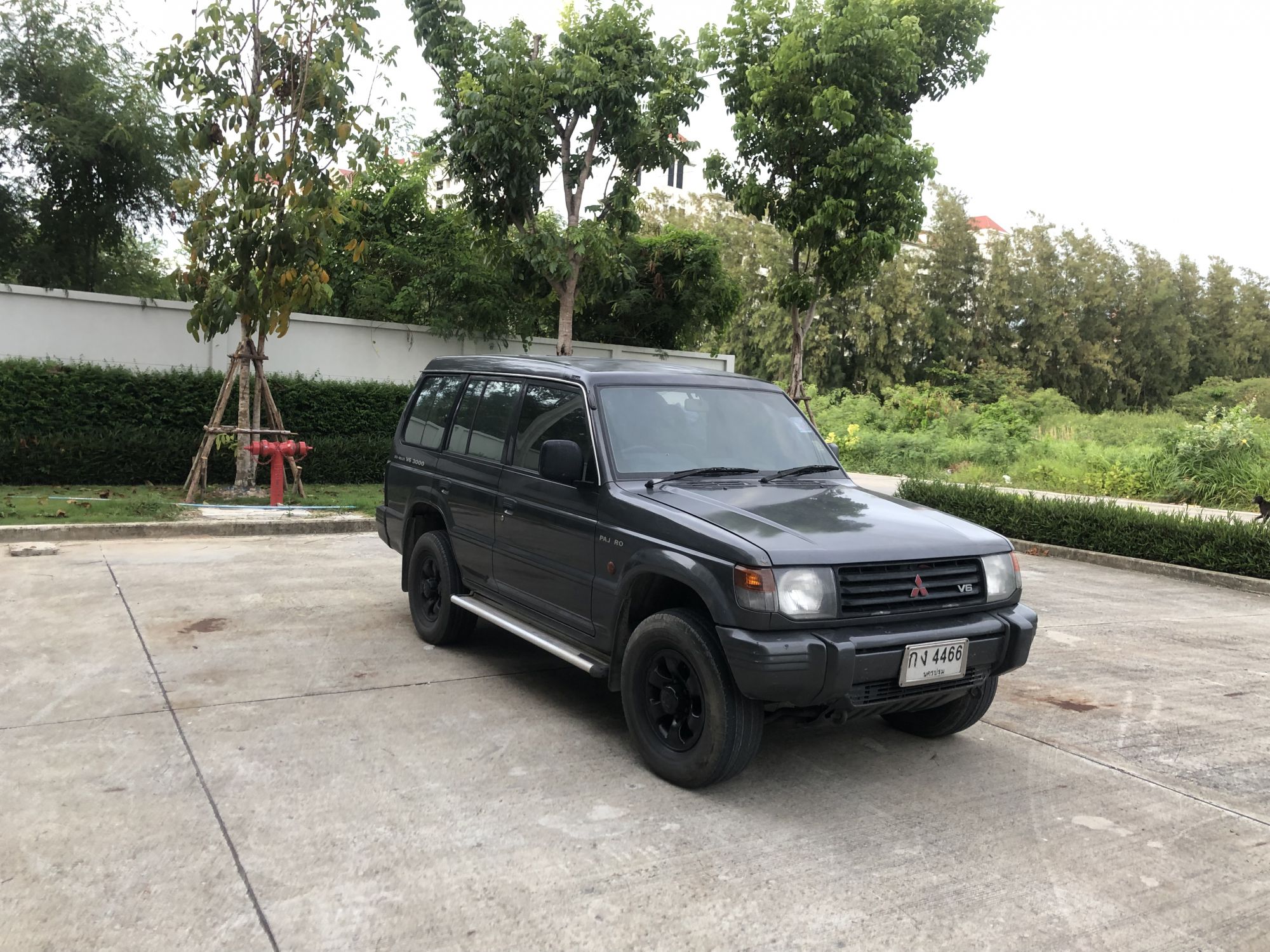 Mitsubishi Pajero Sport โชกุล 1999 ปีสีดำ (รูปที่ 3)