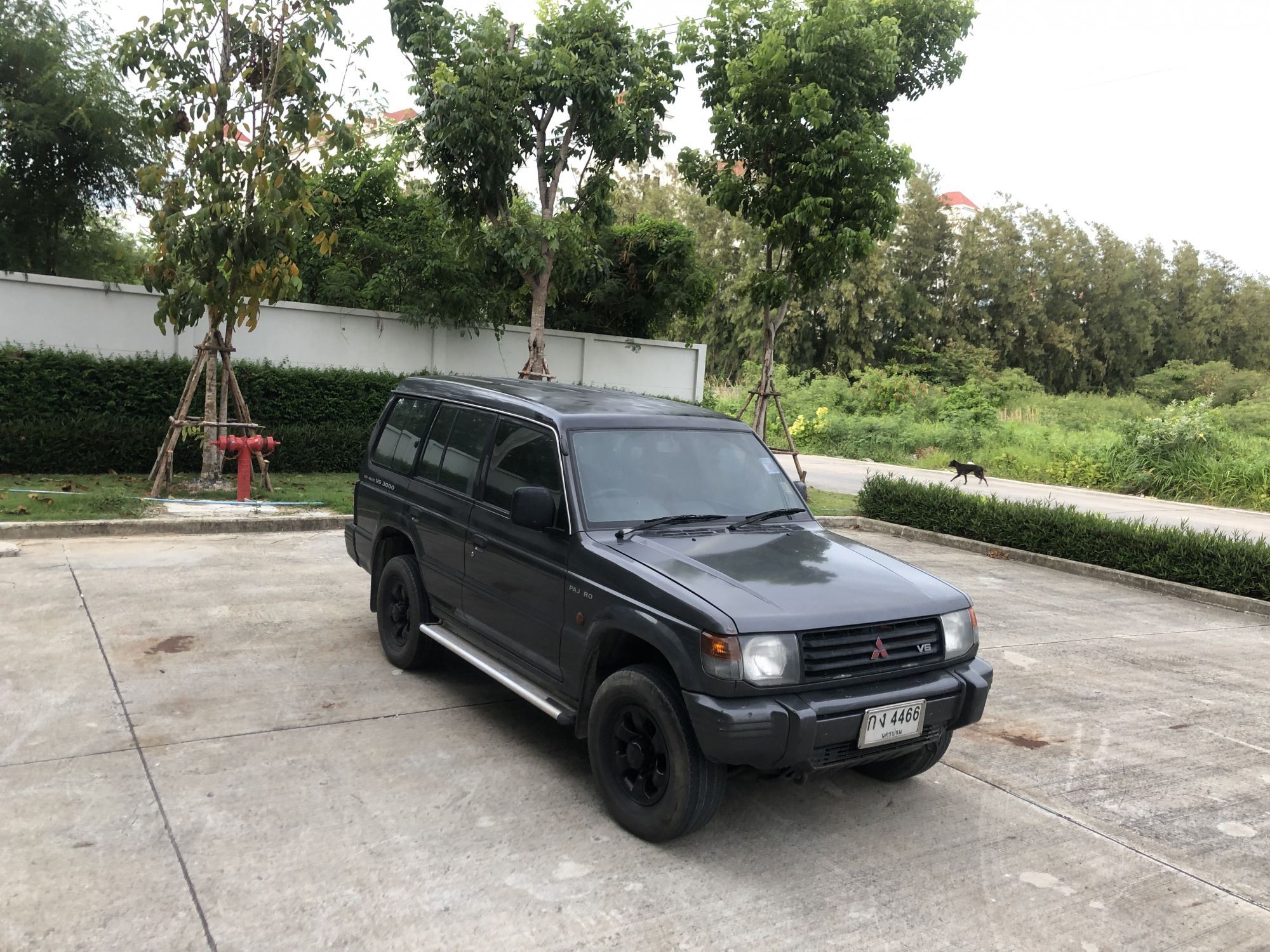Mitsubishi Pajero Sport โชกุล 1999 ปีสีดำ (รูปที่ 2)