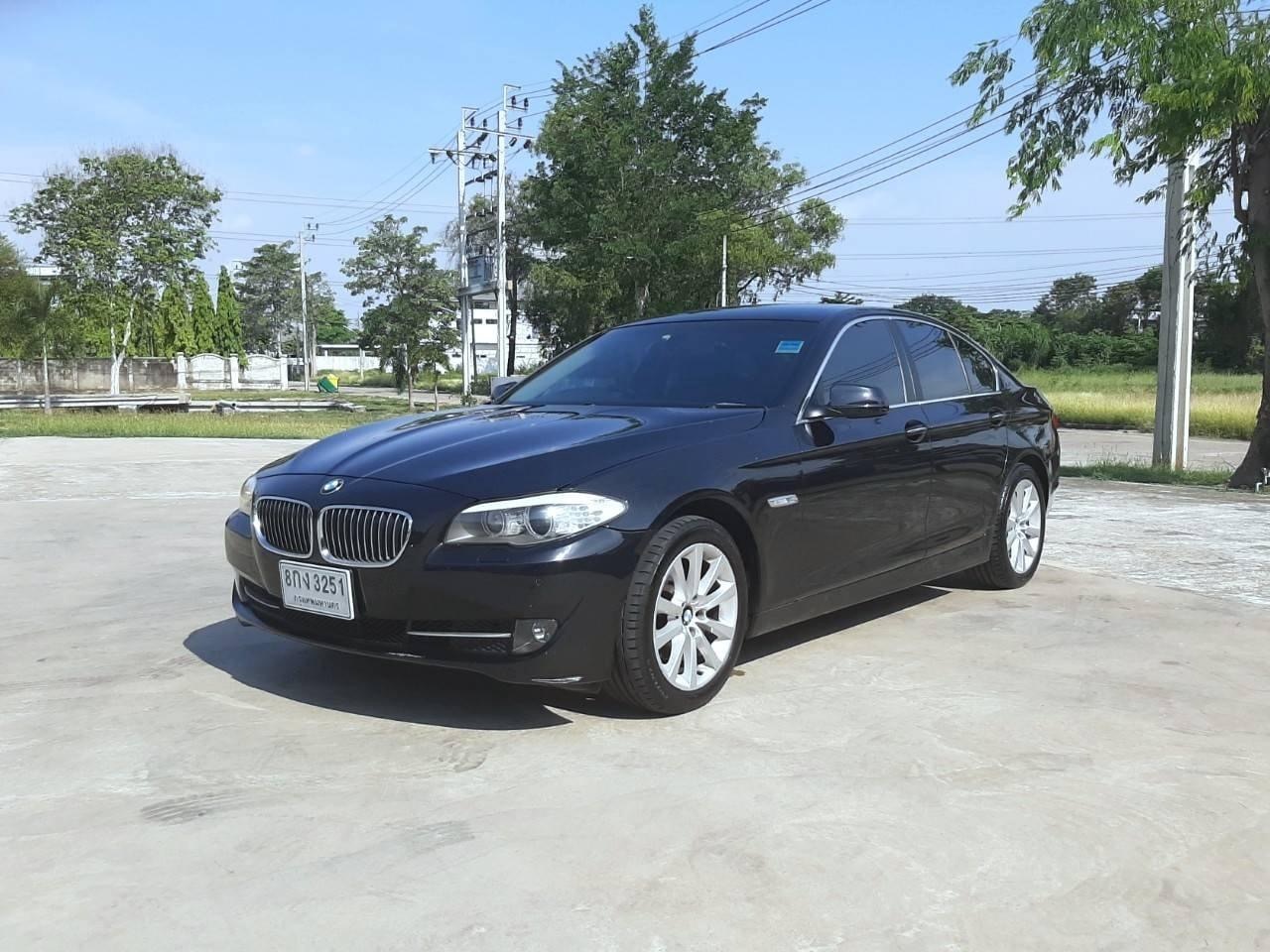 BMW 5 Series F10 525d ปี 2012 สีดำ (รูปที่ 2)