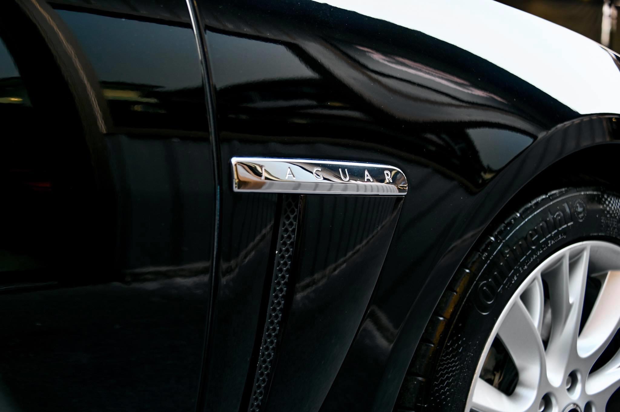 Jaguar XF 2013 สีดำ (รูปที่ 11)