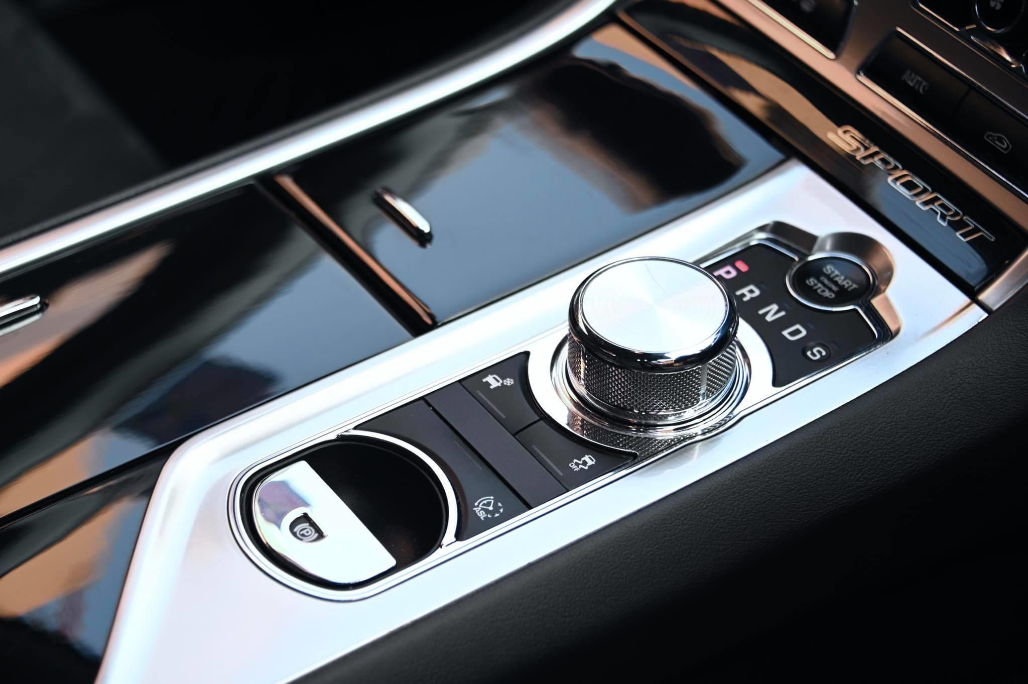 Jaguar XF 2013 สีดำ (รูปที่ 24)