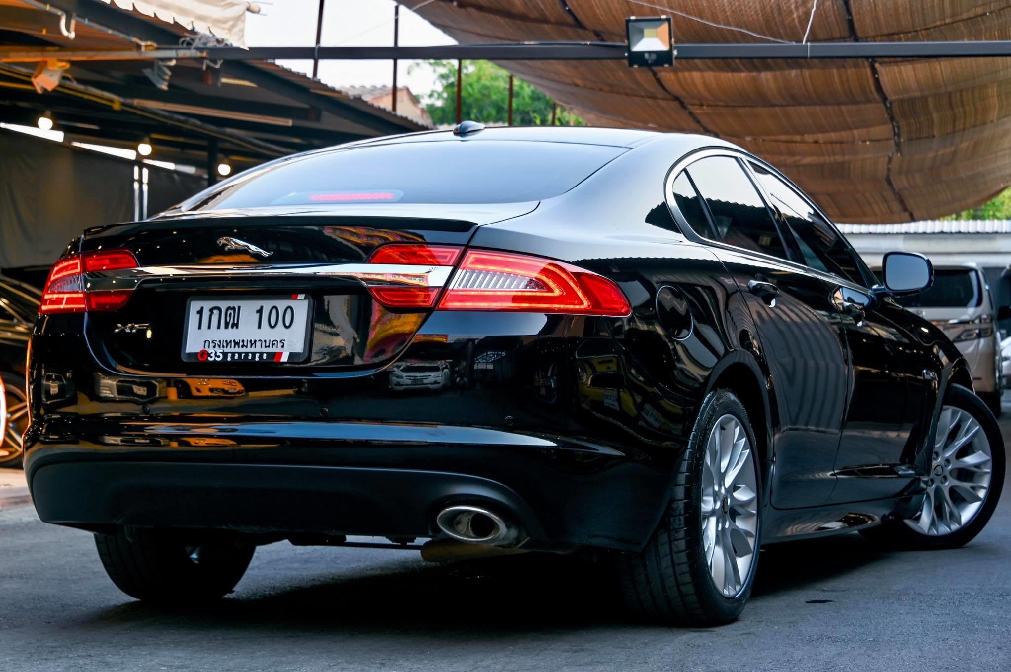 Jaguar XF 2013 สีดำ (รูปที่ 6)