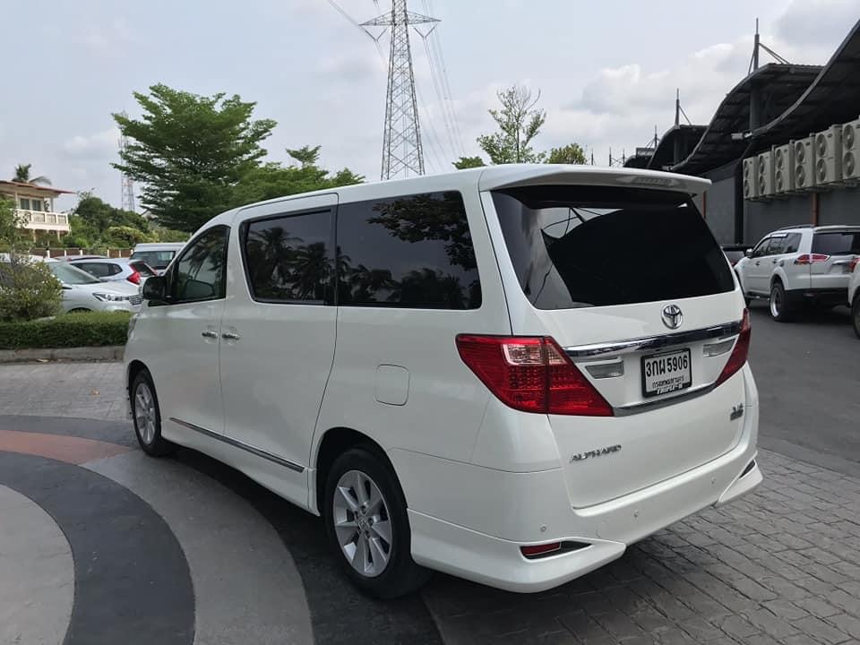 Toyota Alphard ปี 2014 สีขาว