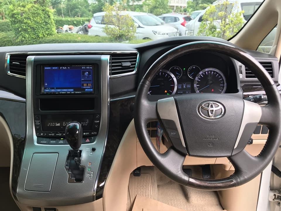 Toyota Alphard ปี 2014 สีขาว (รูปที่ 9)