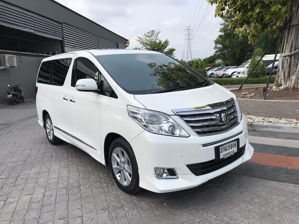 Toyota Alphard ปี 2014 สีขาว