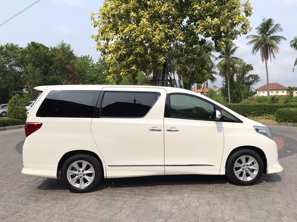 Toyota Alphard ปี 2014 สีขาว