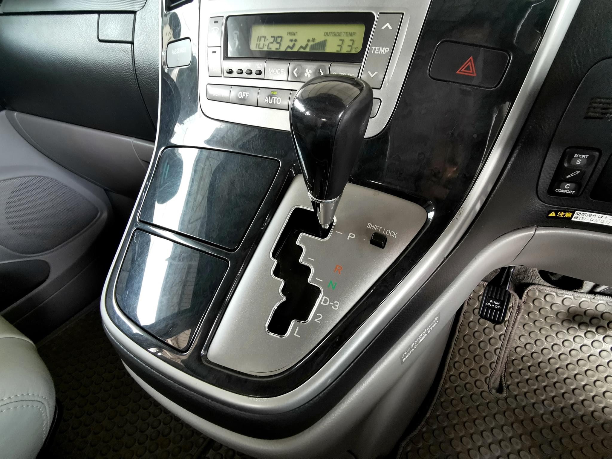 Toyota Alphard ปี 2004 สีเงิน (รูปที่ 14)