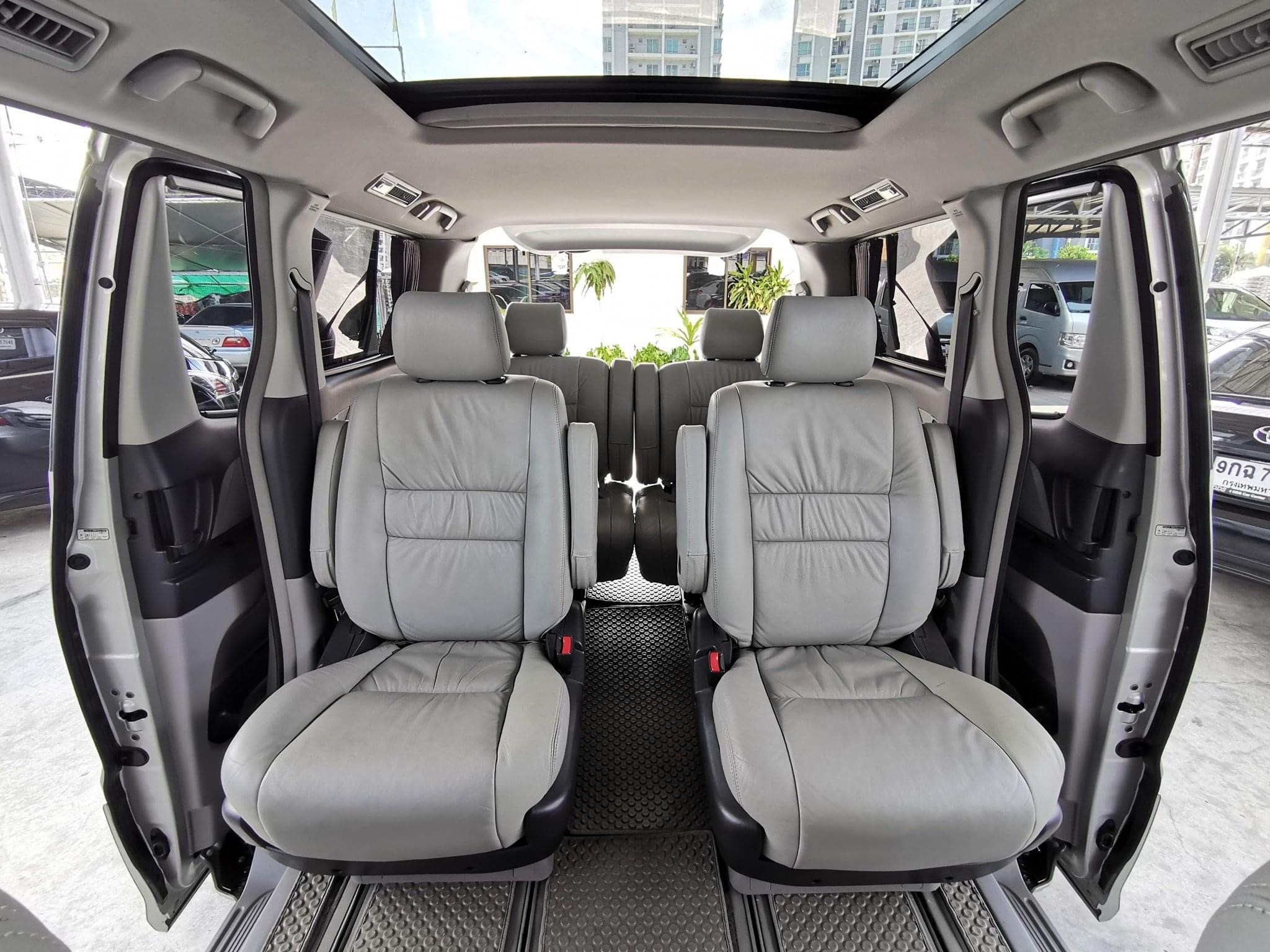 Toyota Alphard ปี 2004 สีเงิน (รูปที่ 19)