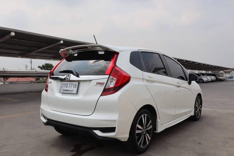 Honda Jazz GK ปี 2018 สีขาว