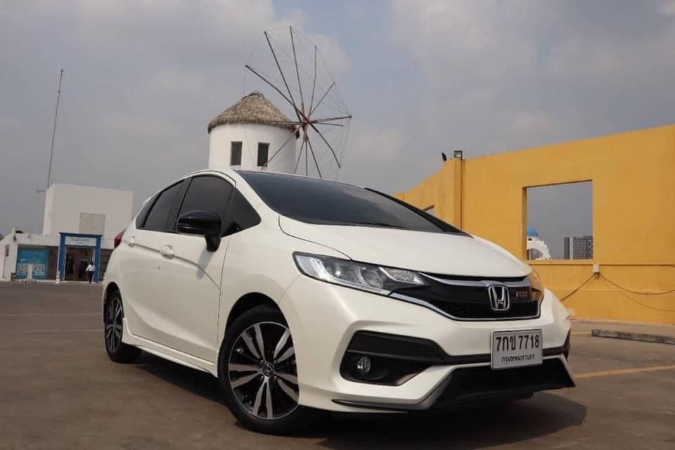 Honda Jazz GK ปี 2018 สีขาว