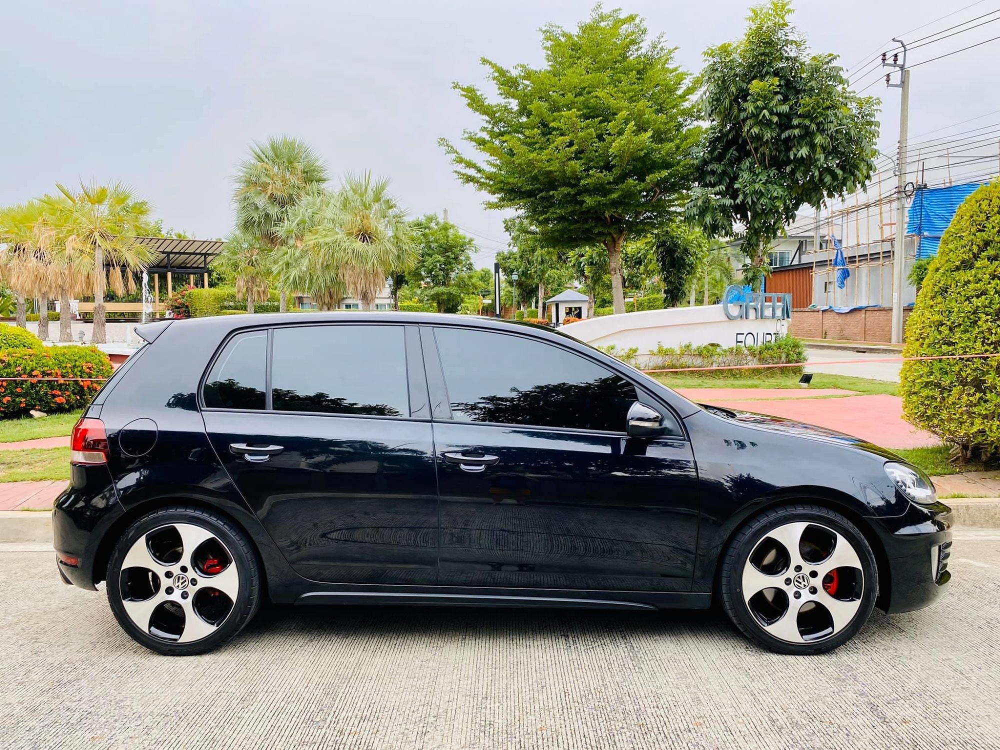 Volkswagen Golf MK7 ปี 2013 สีดำ (รูปที่ 9)