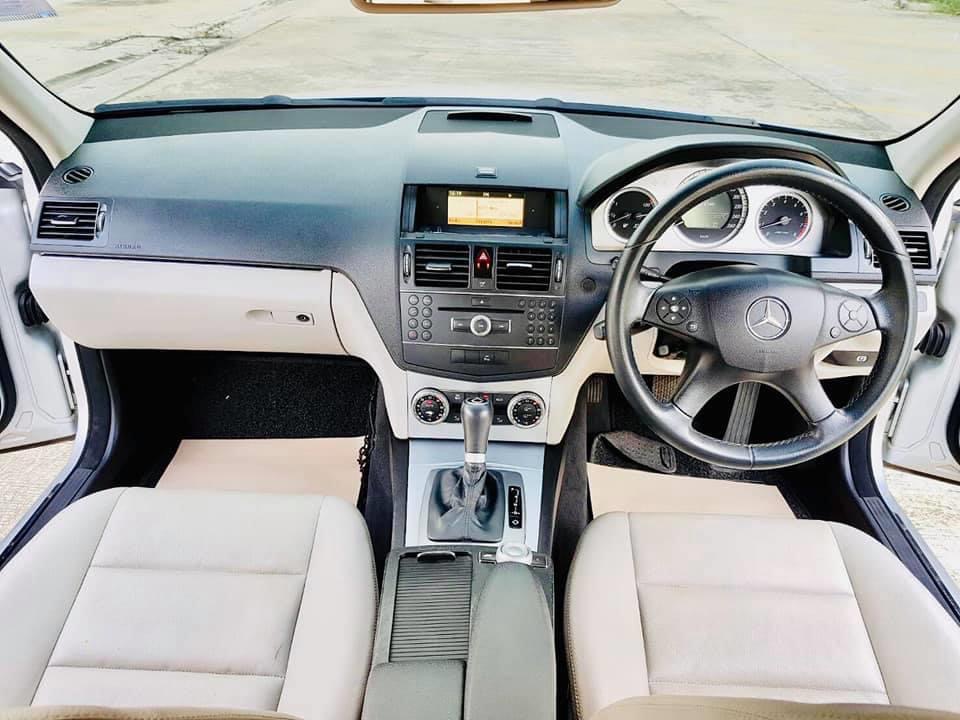 Mercedes-Benz C-Class W204 C200 ปี 2009 สีเงิน (รูปที่ 8)