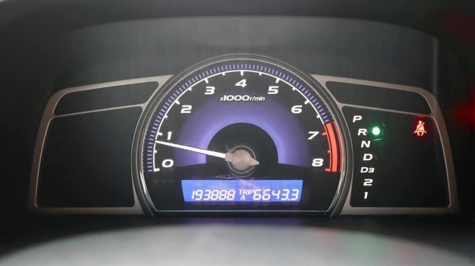 Honda Civic FD ปี 2007 สีเงิน (รูปที่ 10)