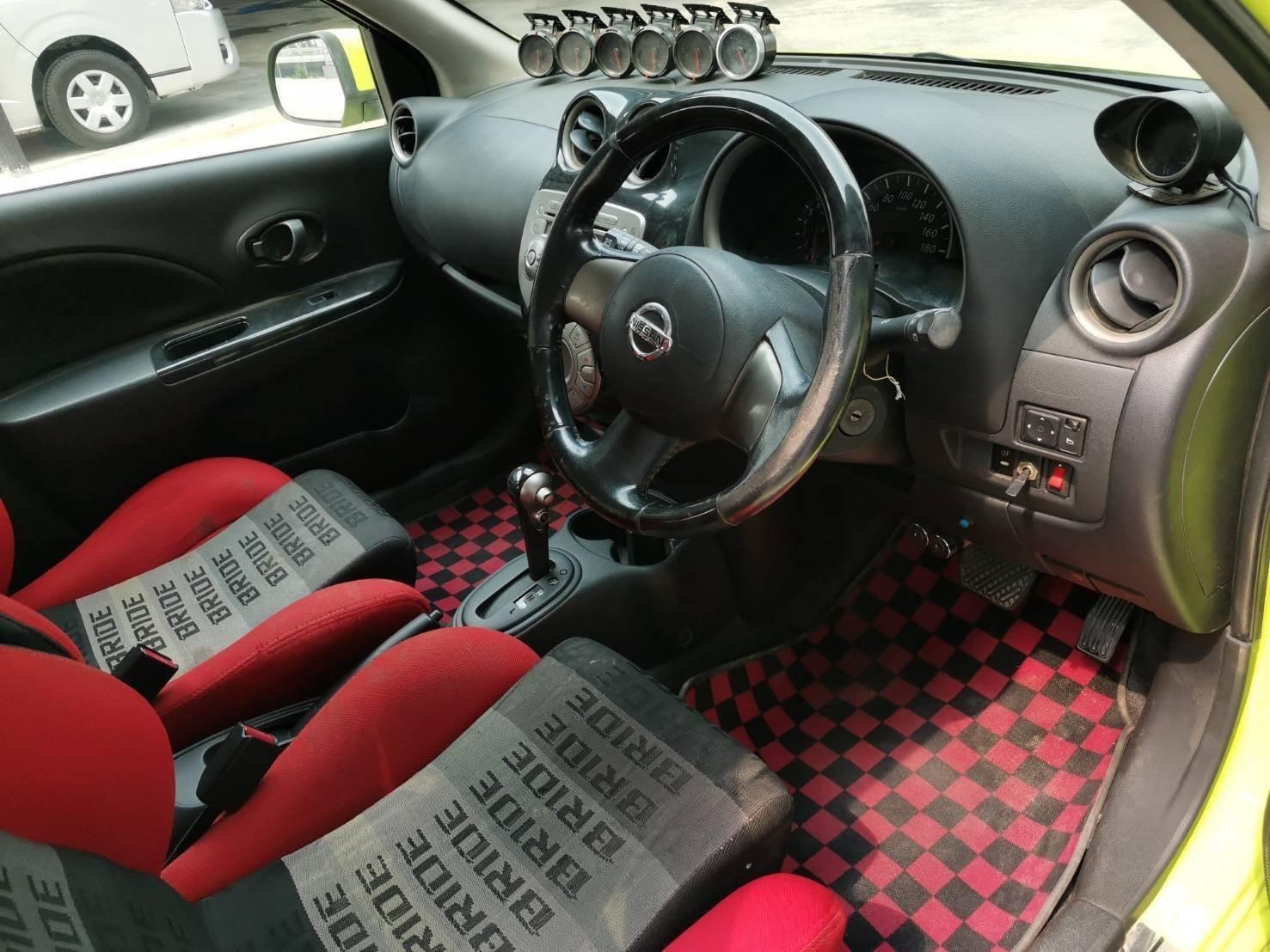 Nissan March ปี 2010 สีเขียว (รูปที่ 4)