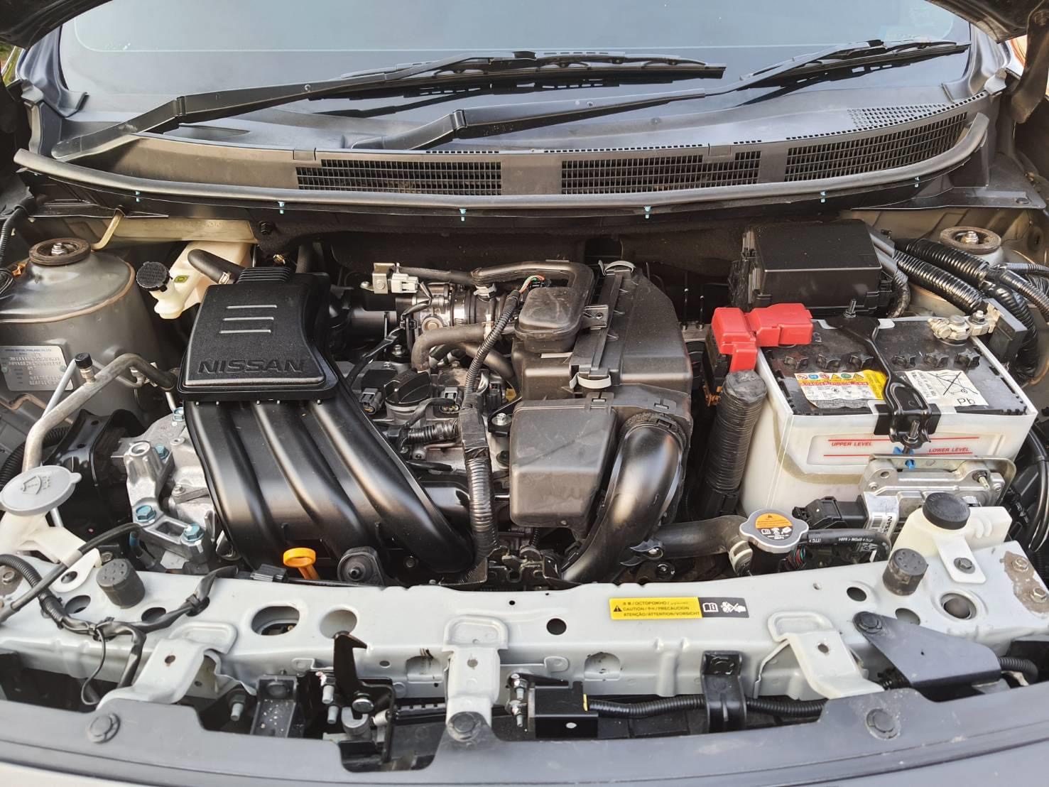 Nissan Almera ปี 2016 สีดำ (รูปที่ 8)