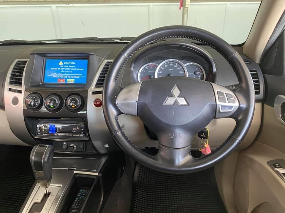Mitsubishi Pajero Sport ปี 2011 สีเงิน (รูปที่ 13)