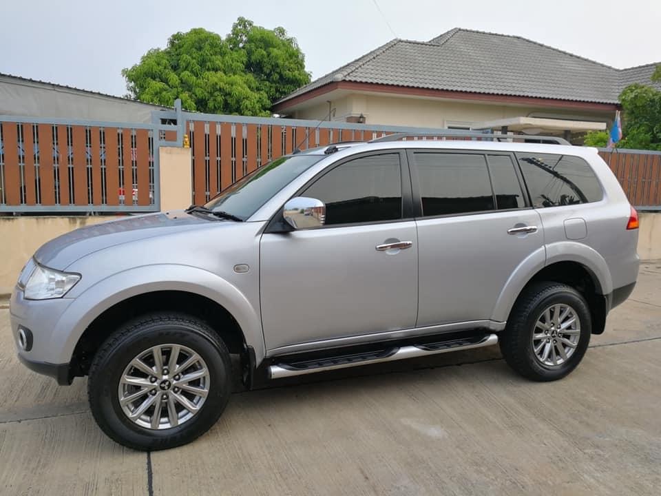 Mitsubishi Pajero Sport ปี 2011 สีเงิน