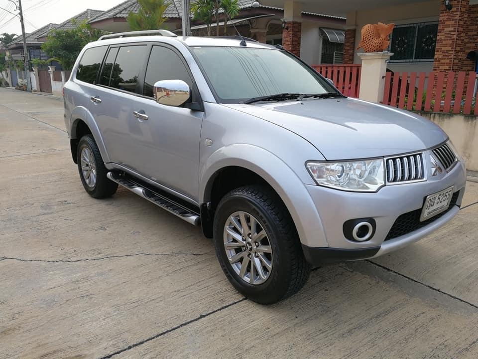 Mitsubishi Pajero Sport ปี 2011 สีเงิน (รูปที่ 4)