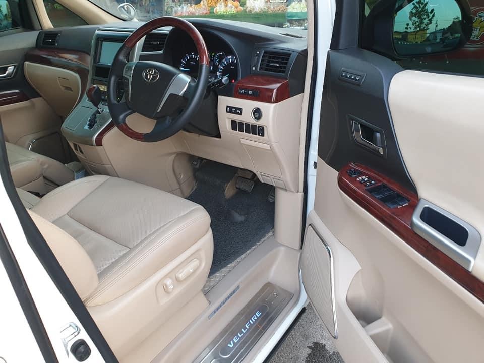 Toyota Vellfire ปี 2009 สีขาว (รูปที่ 7)