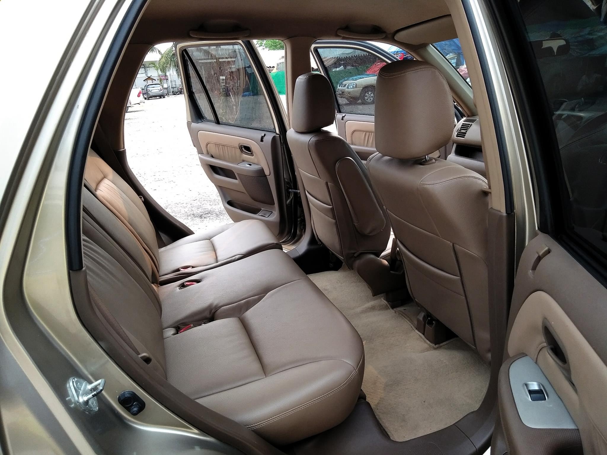 Honda CR-V ปี 2004 สีทอง (รูปที่ 6)