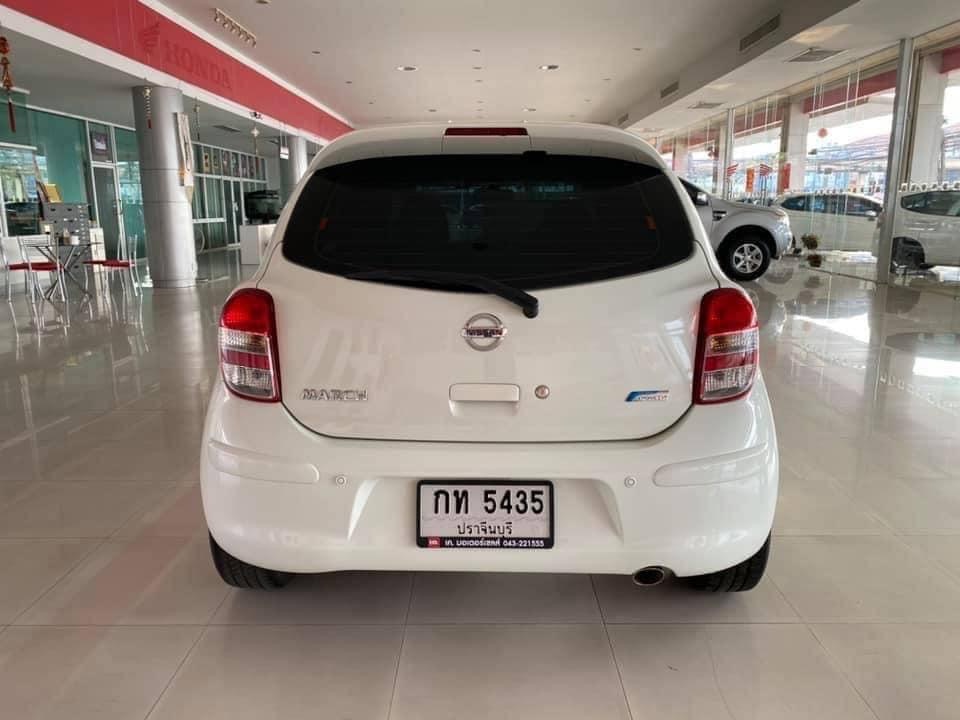 Nissan March ปี 2013 สีขาว (รูปที่ 7)