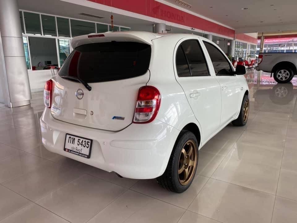 Nissan March ปี 2013 สีขาว (รูปที่ 8)