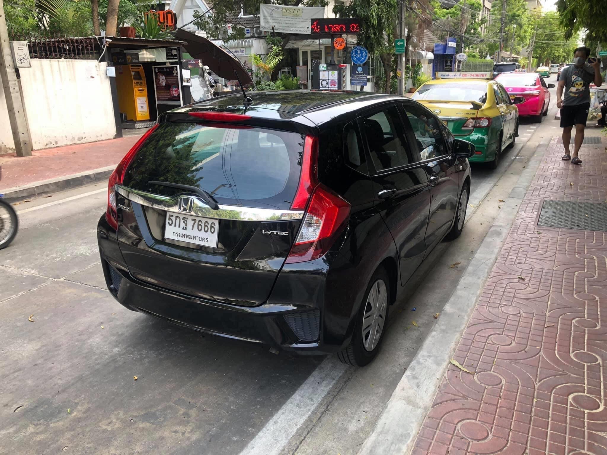 Honda Jazz GK ปี 2016 สีดำ