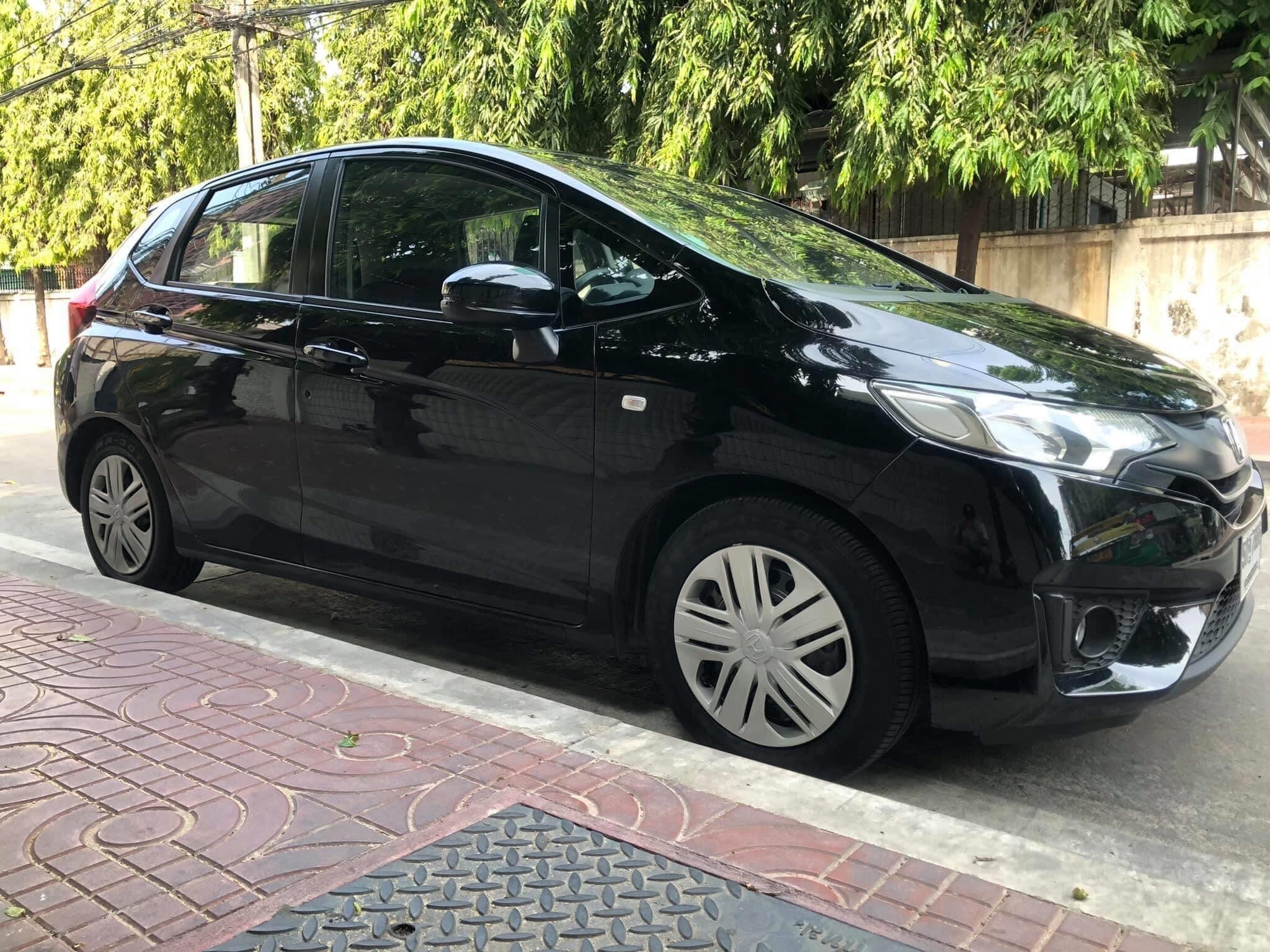 Honda Jazz GK ปี 2016 สีดำ (รูปที่ 7)