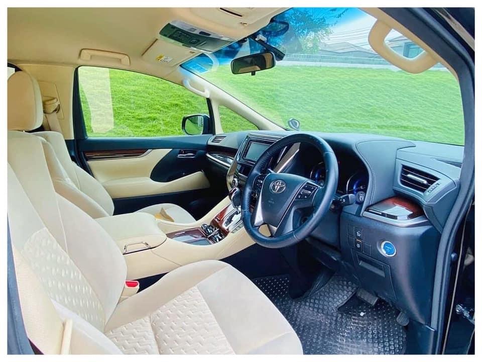 Toyota Alphard ปี 2017 สีดำ (รูปที่ 10)