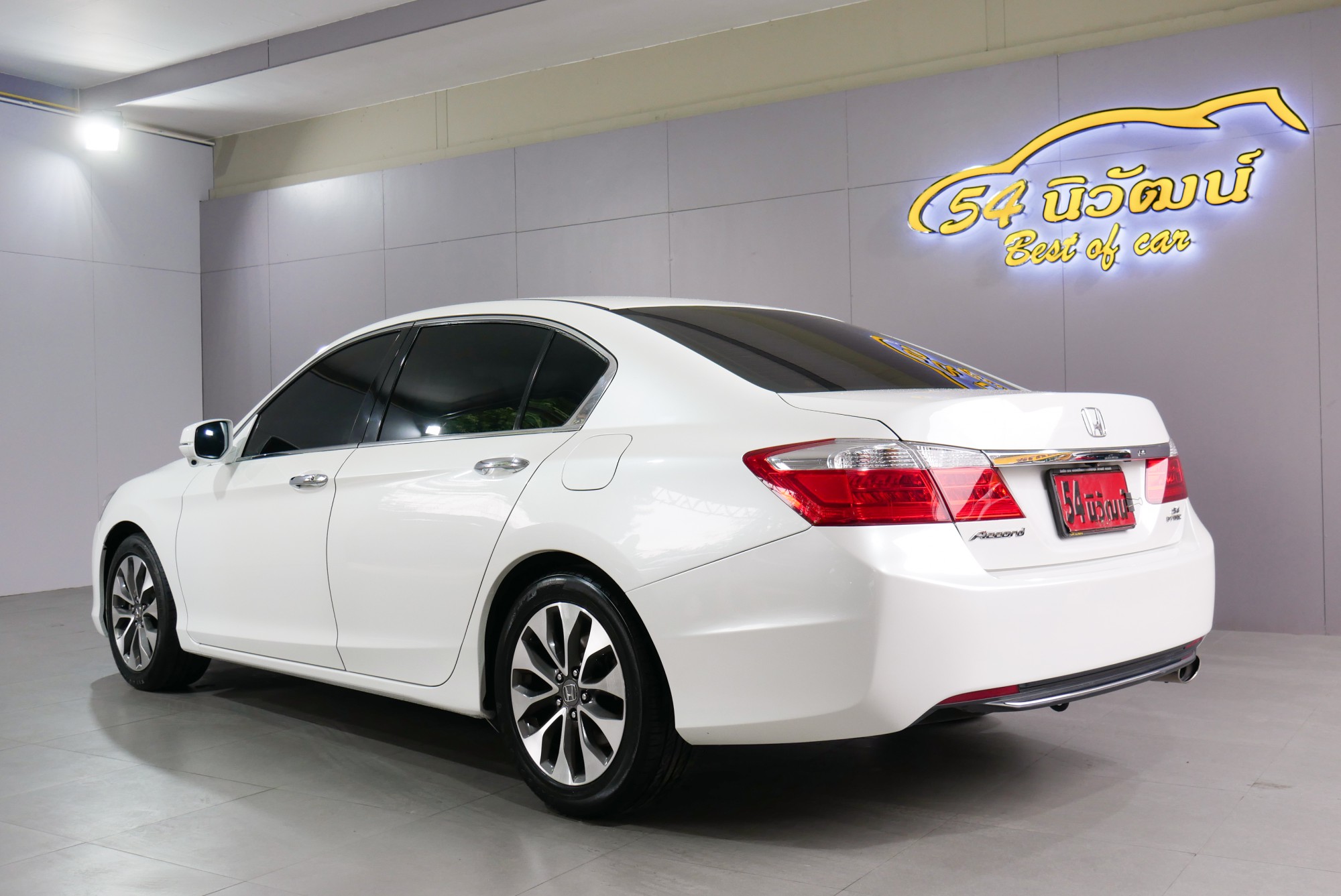 Honda Accord Gen 9 ปี 2013 สีขาว