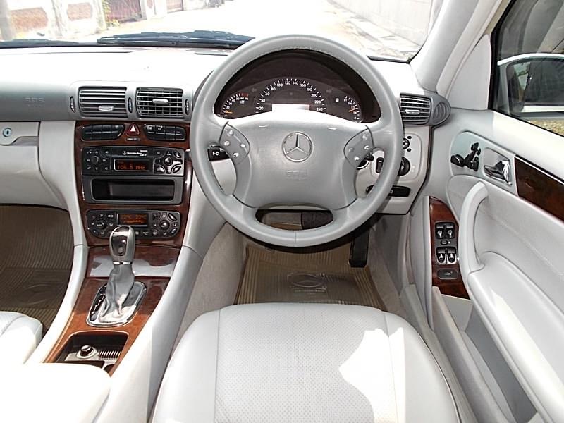 Mercedes-Benz C-Class W203 C180 ปี 2000 สีเทา (รูปที่ 13)
