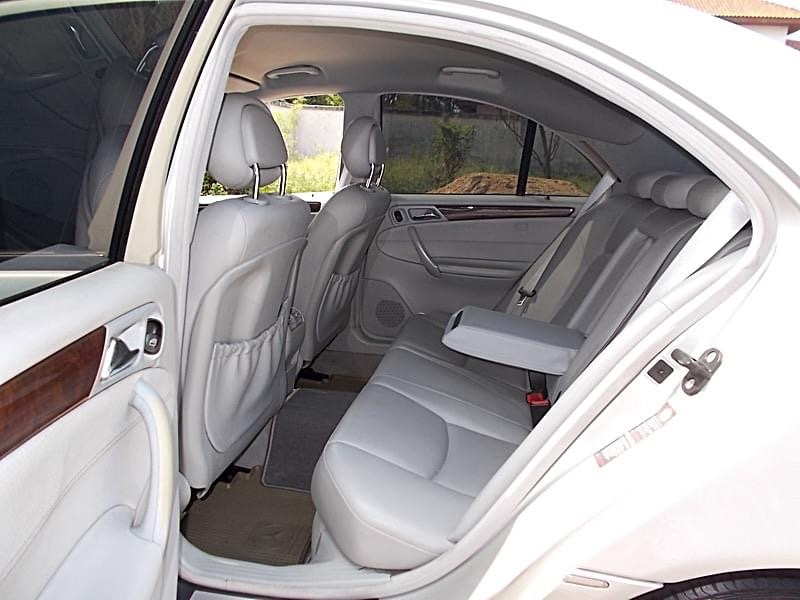Mercedes-Benz C-Class W203 C180 ปี 2000 สีเทา (รูปที่ 10)
